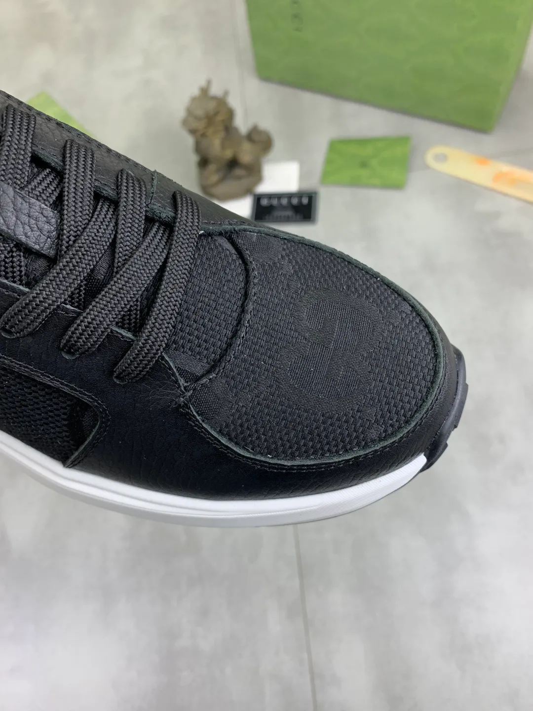 Men's shoes 💰P460💰【New model】🆘 The latest model from Gucci official website🎁Classic casual and fashionable men's shoes👟Best model💥The style is simple and elegant, exclusive for trendy men. Unique official website latest brand elements👑Gucci original decoration, fashionable and generous, the fabric is made of original soft calfskin➕Comfortable soft pigskin lining ✅Wear-resistant rubber outsole specified on the official website_Full of elasticity, the classic model taken at the counter 🎬Color: 3️⃣colors available😍Number of codes: 38-44 (45 46 customized)